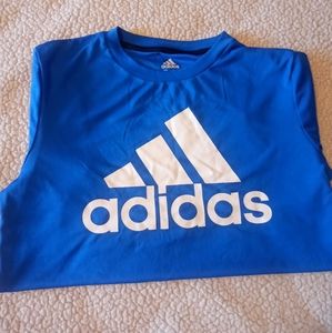 Adidas T-Shirt